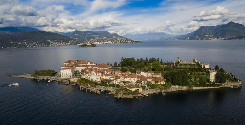 Isola Bella Via Stretta